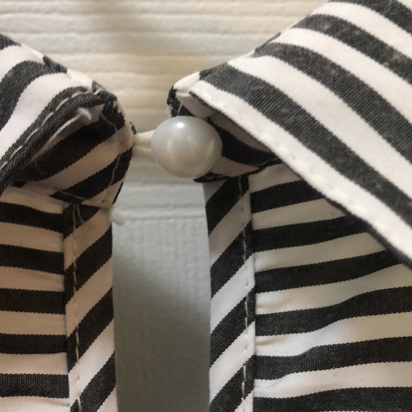 Donated🚨last chance‼️Oversized fashion top - Picture 3 of 8